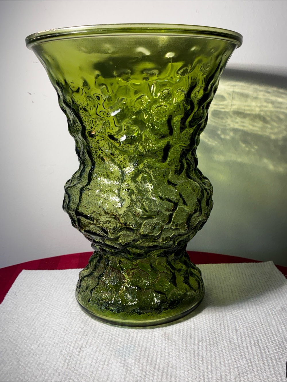 Vintage Olive Green Textured Art Glass Vase 10” MCM Brutalist Retro Décor - Picture 3 of 8